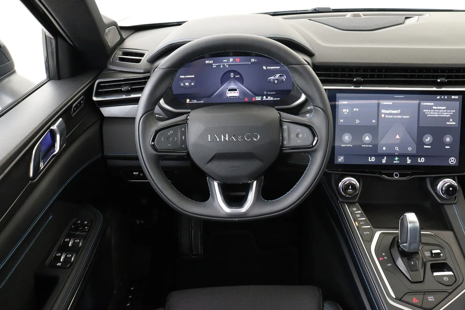 Lynk & Co 01 (2023) — foto 1