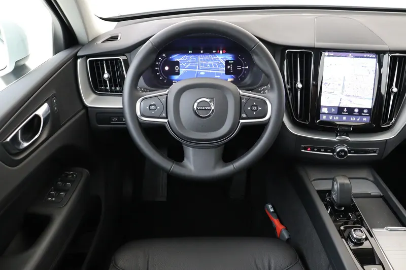 Volvo XC60 (2024)