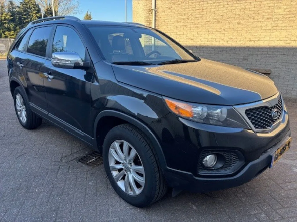 Kia Sorento (2010) — foto 1
