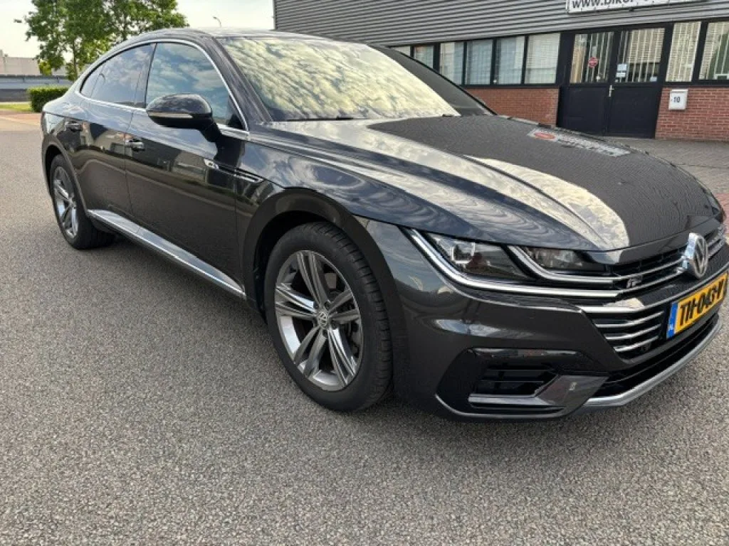 Volkswagen Arteon (2018) — foto 1
