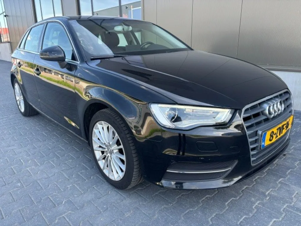 Audi A3 (2015) — foto 1
