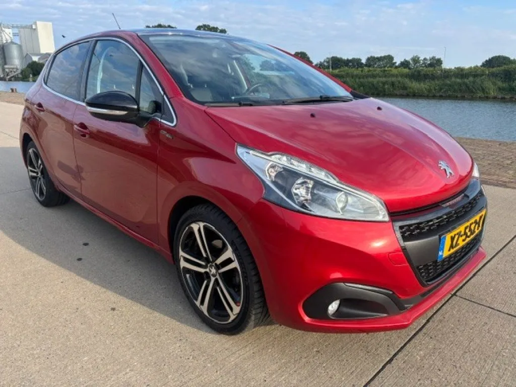 Peugeot 208 (2019) — foto 1