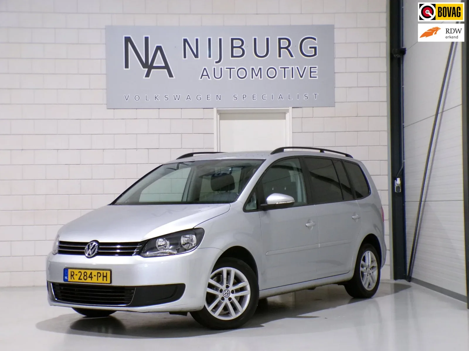 Volkswagen Touran (2013) — foto 1