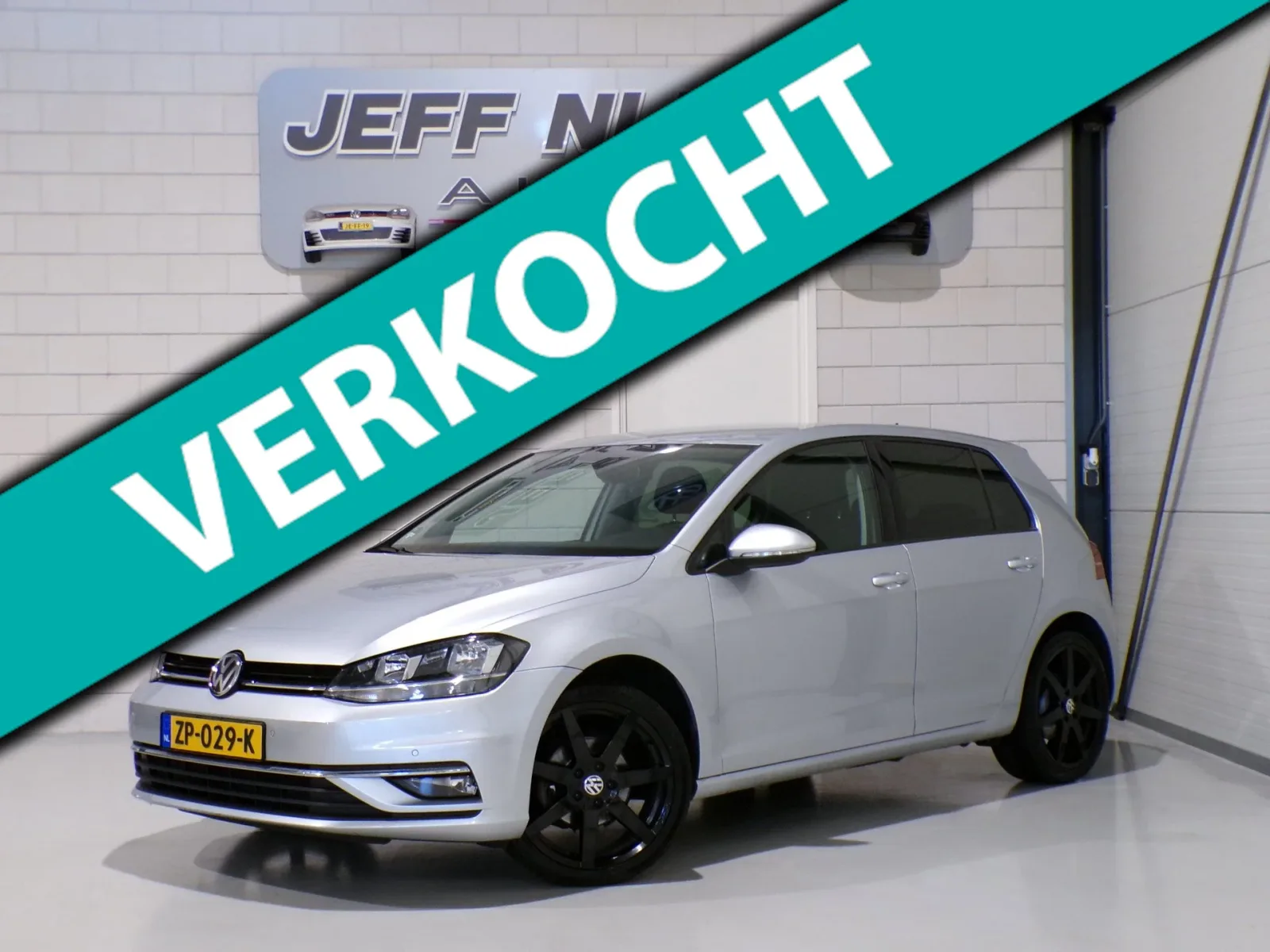 Volkswagen Golf (2019) — foto 1