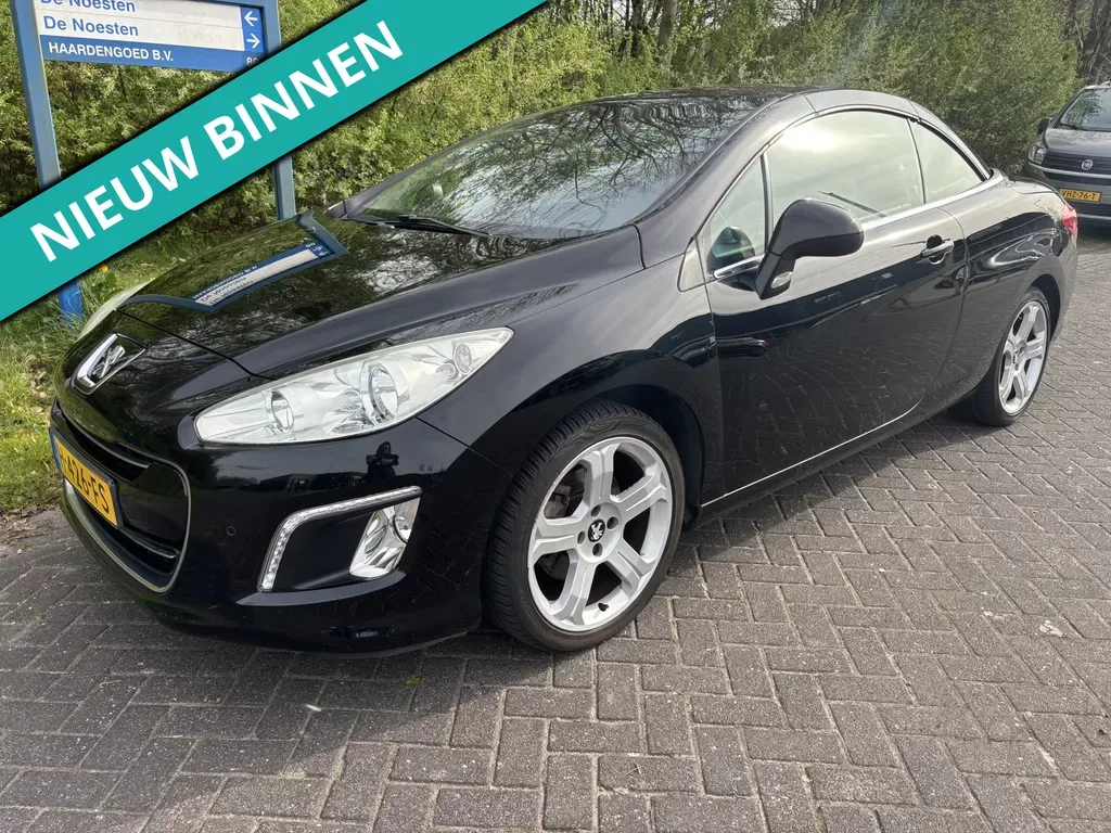Peugeot 308 (2011) — foto 1