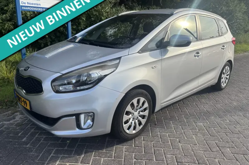 Kia Carens (2014)