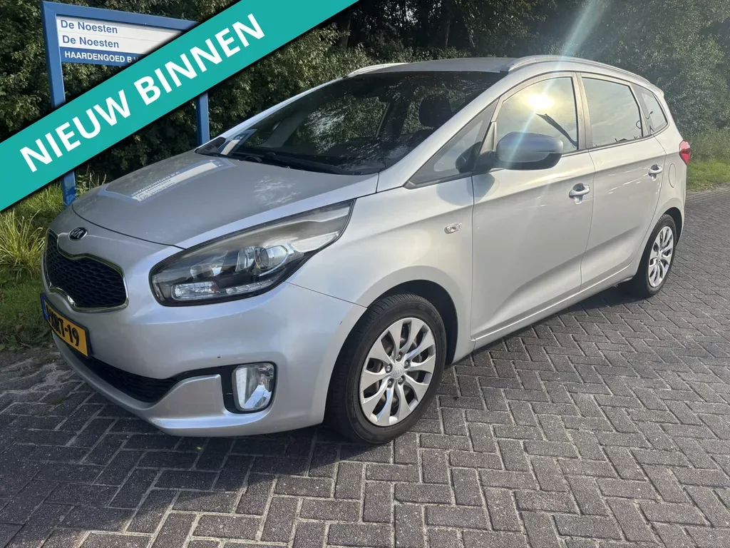 Kia Carens (2014) — foto 1
