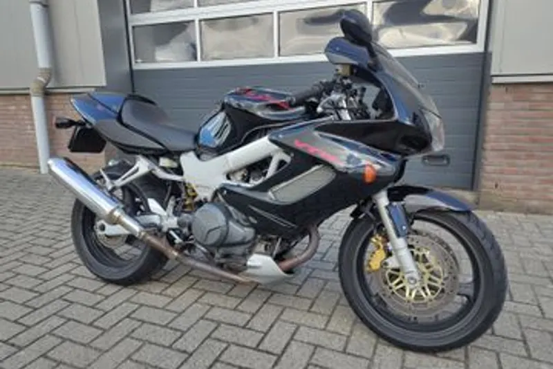 Honda VTR 1000 F Firestorm (1997)