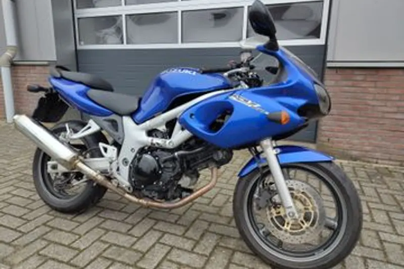 Suzuki SV650S (2000)
