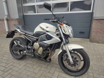 YAMAHA XJ6 (2012) — foto 1