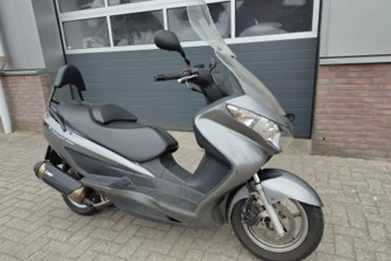 Suzuki UH 200 (2009)
