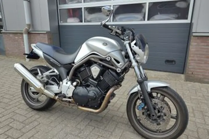 Yamaha BT 1100 Bulldog (2002)