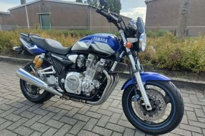 Yamaha XJR 1300 (2001)