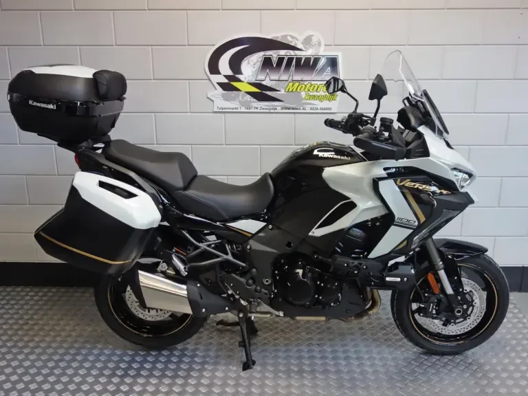 Kawasaki Versys 1100 S (2025) — foto 1