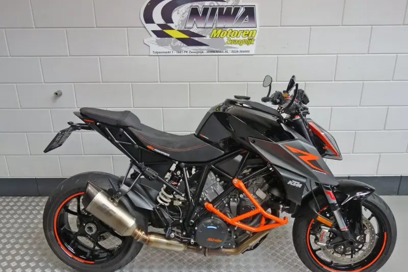 KTM 1290 Super Duke R (2018)