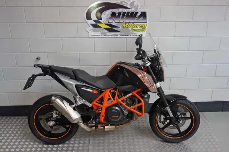 KTM 690 Duke (2012)
