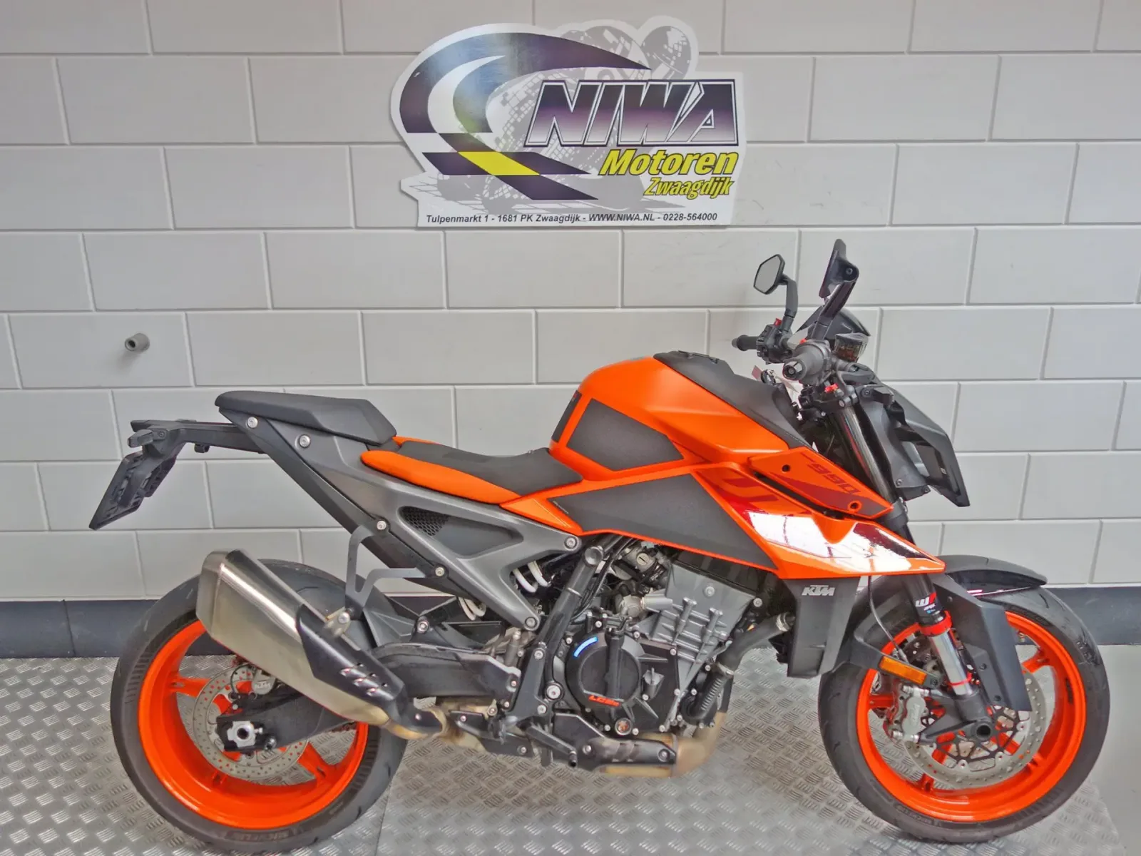 KTM 990 Duke (2025) — foto 1