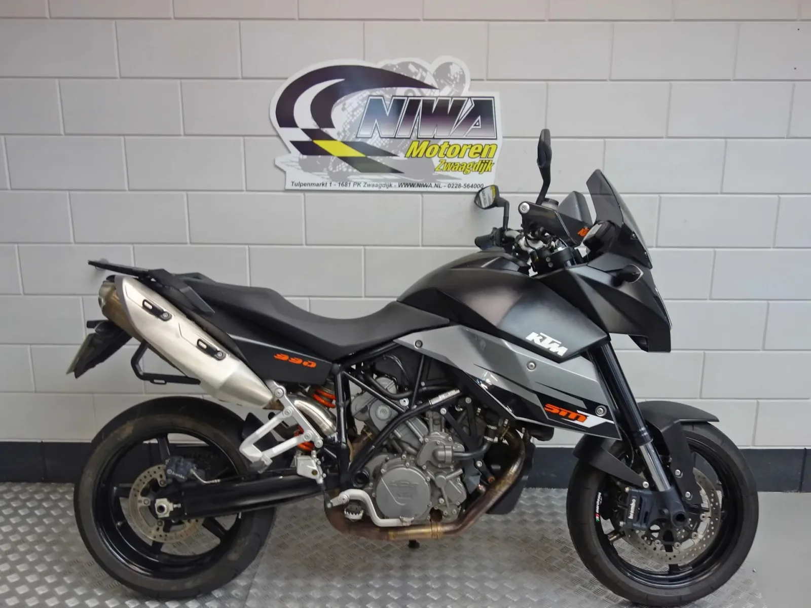 KTM 990 Supermoto T (2010) — foto 1
