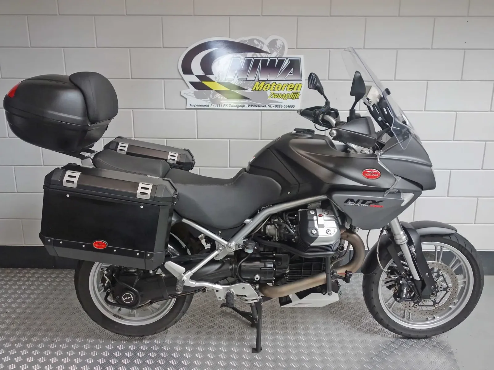 Moto Guzzi Stelvio TT (2011) — foto 1