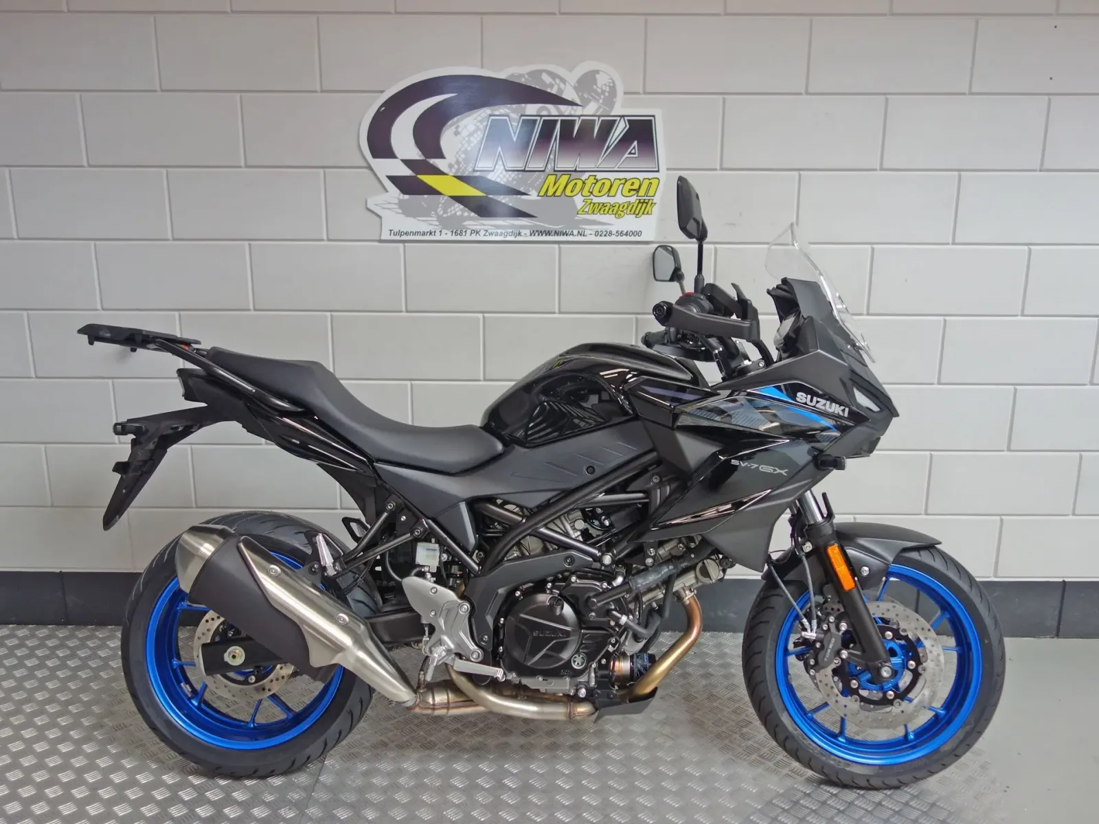 Suzuki SV-7GX (2026) — foto 1