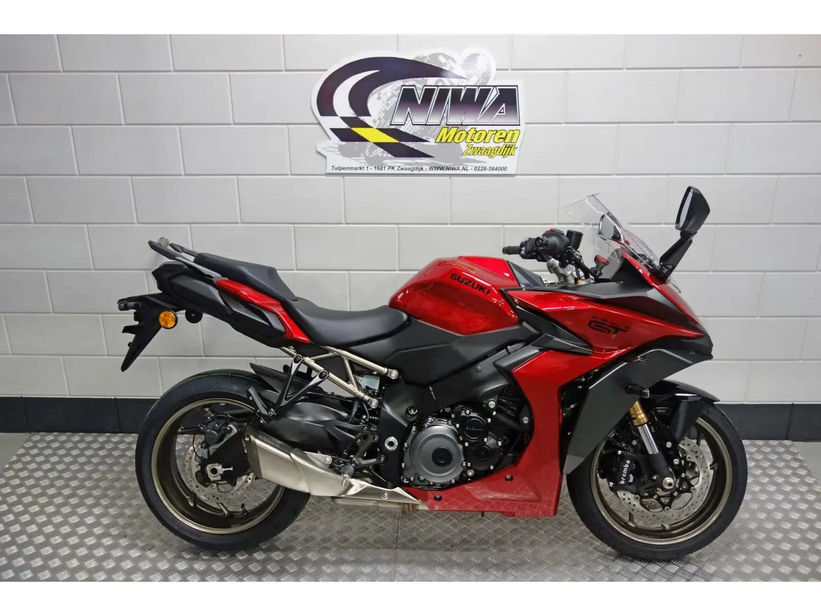 Suzuki GSX-S1000GT (2026) — foto 1