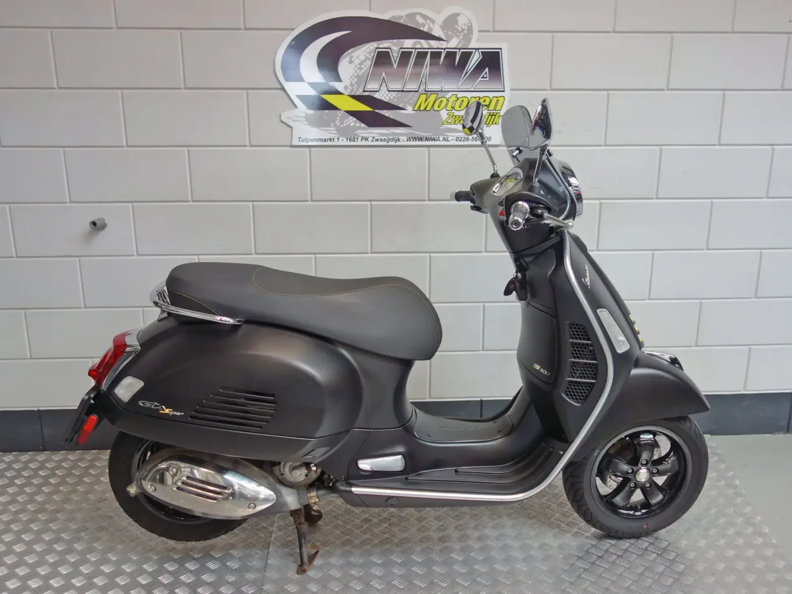 Piaggio GTS 300 (2022) — foto 1