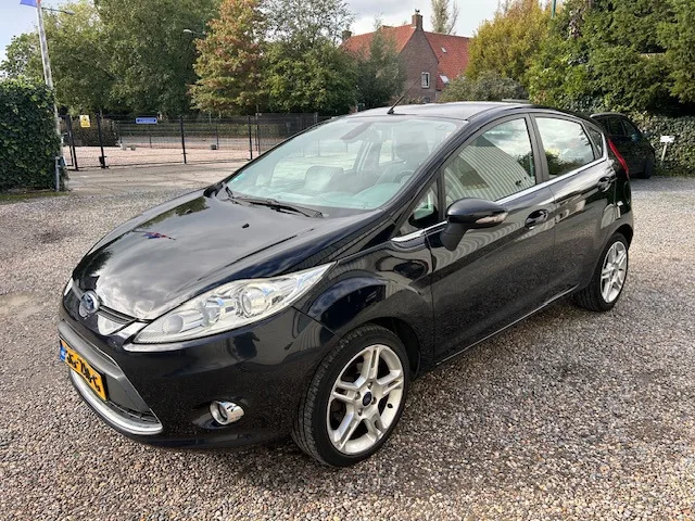 Ford Fiesta (2009) — foto 1