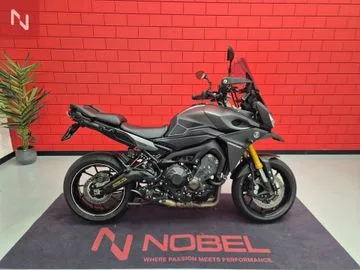 Yamaha MT-09 (2015) — foto 1