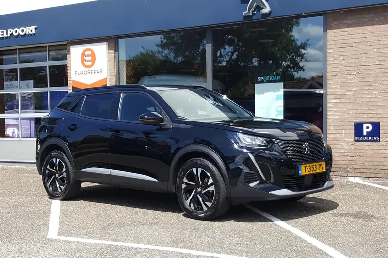 Peugeot 2008 (2023)