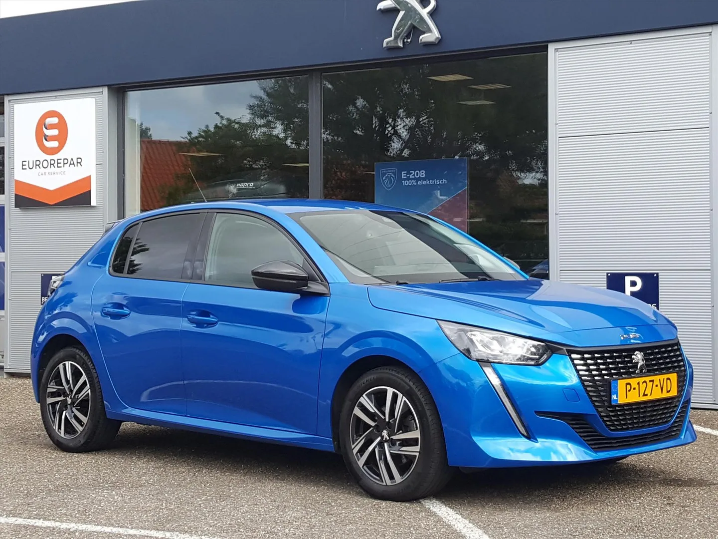 Peugeot 208 (2022) — foto 1