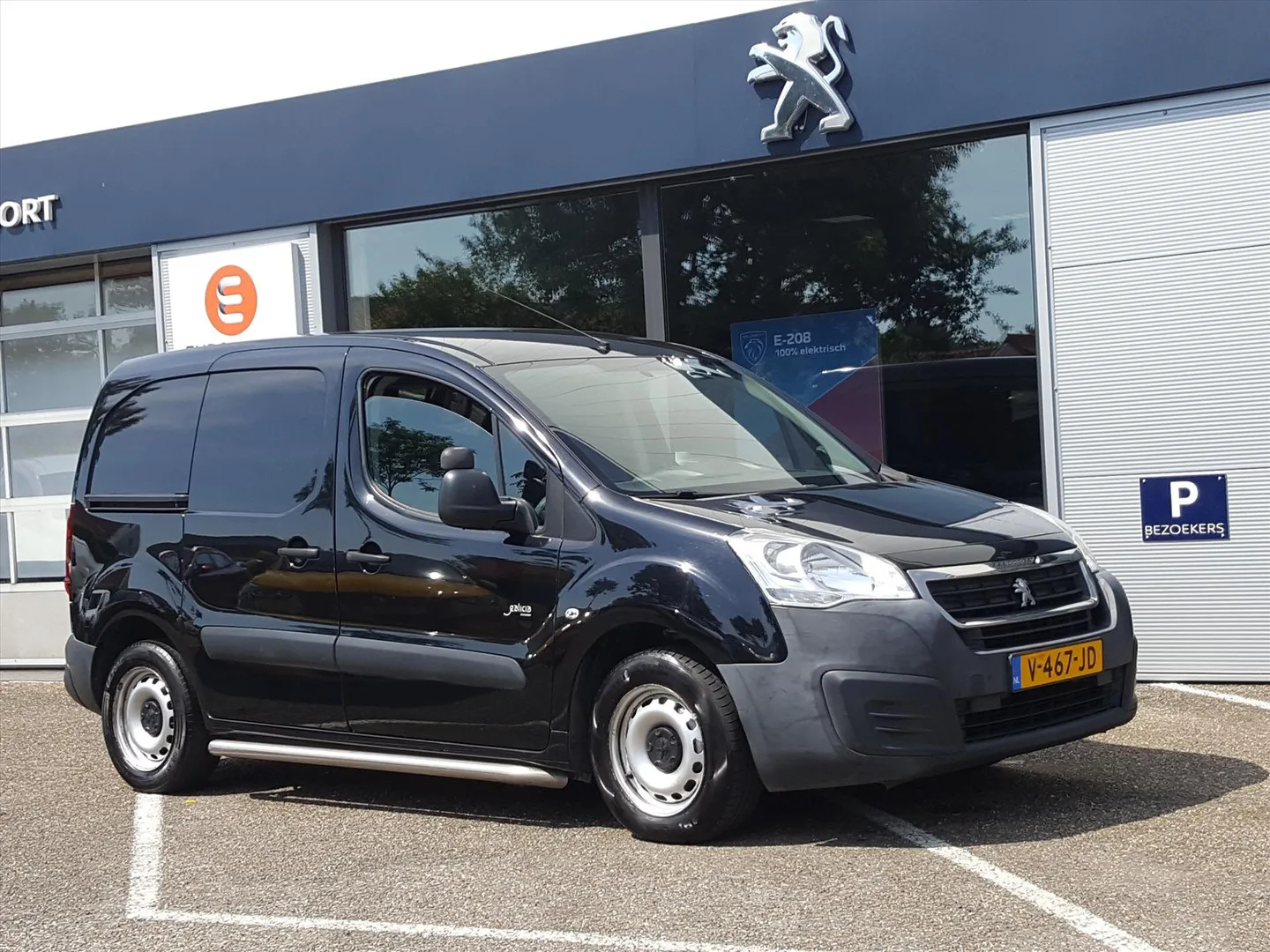 Peugeot Partner (2017) — foto 1
