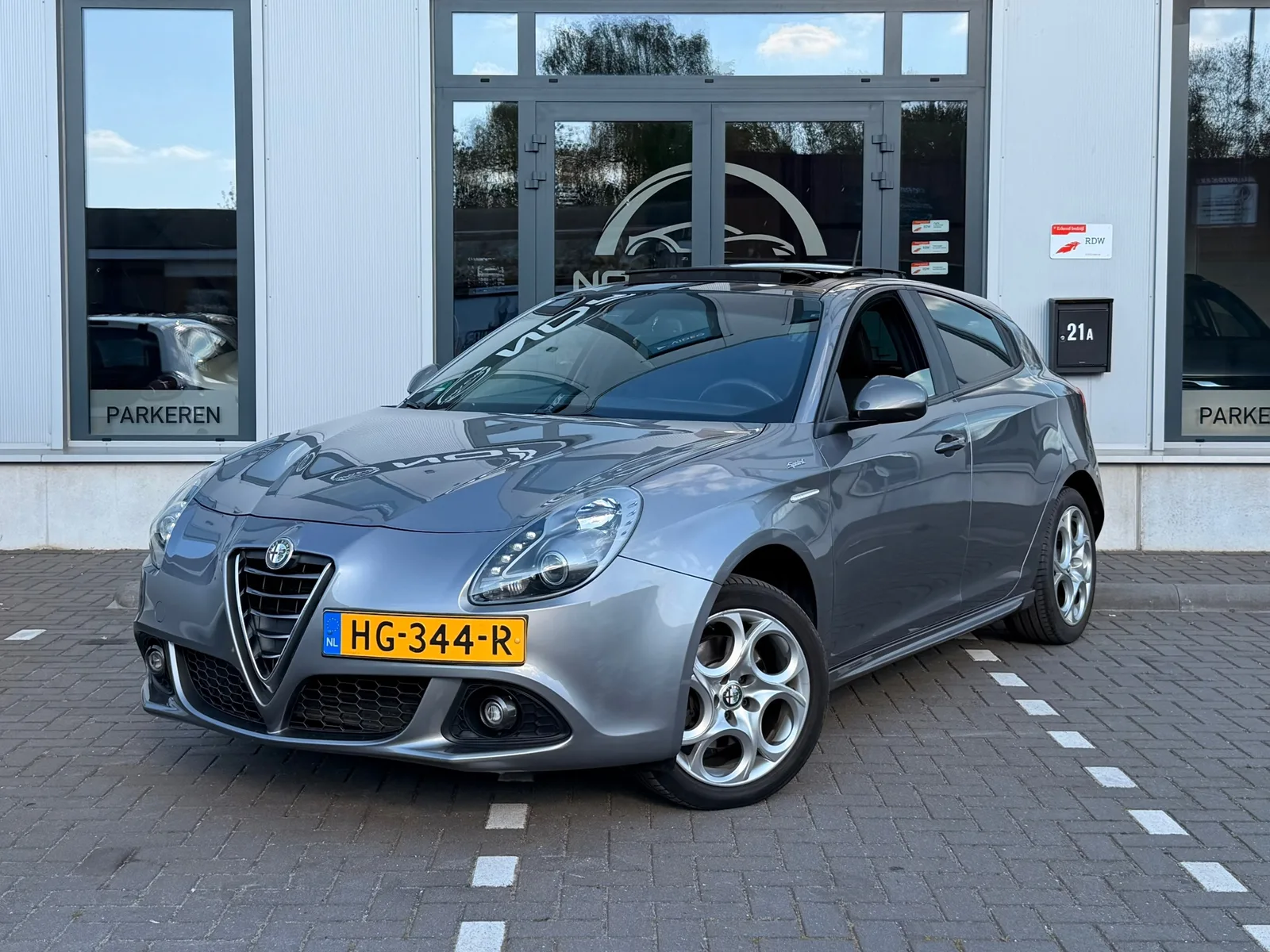 Alfa Romeo Giulietta (2015) — foto 1