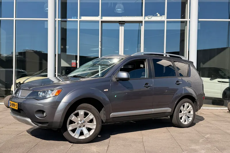 Mitsubishi Outlander (2009)
