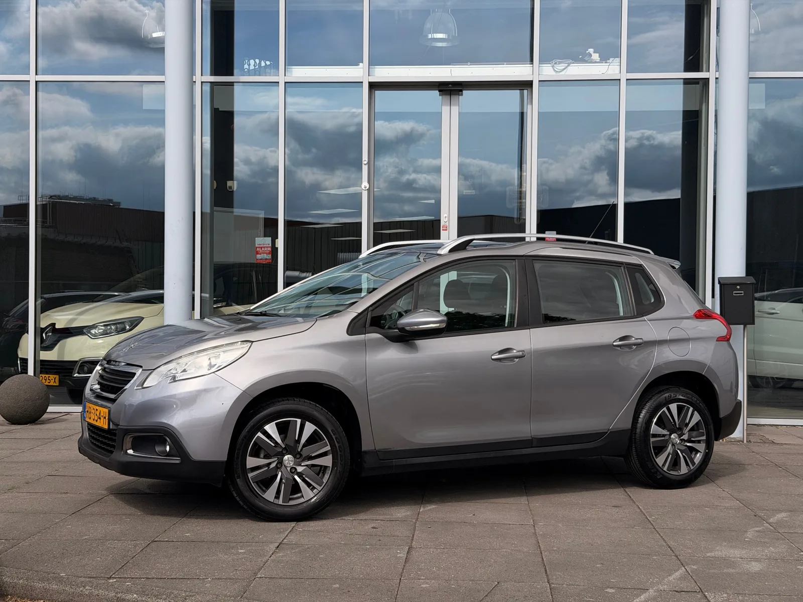Peugeot 2008 (2015) — foto 1