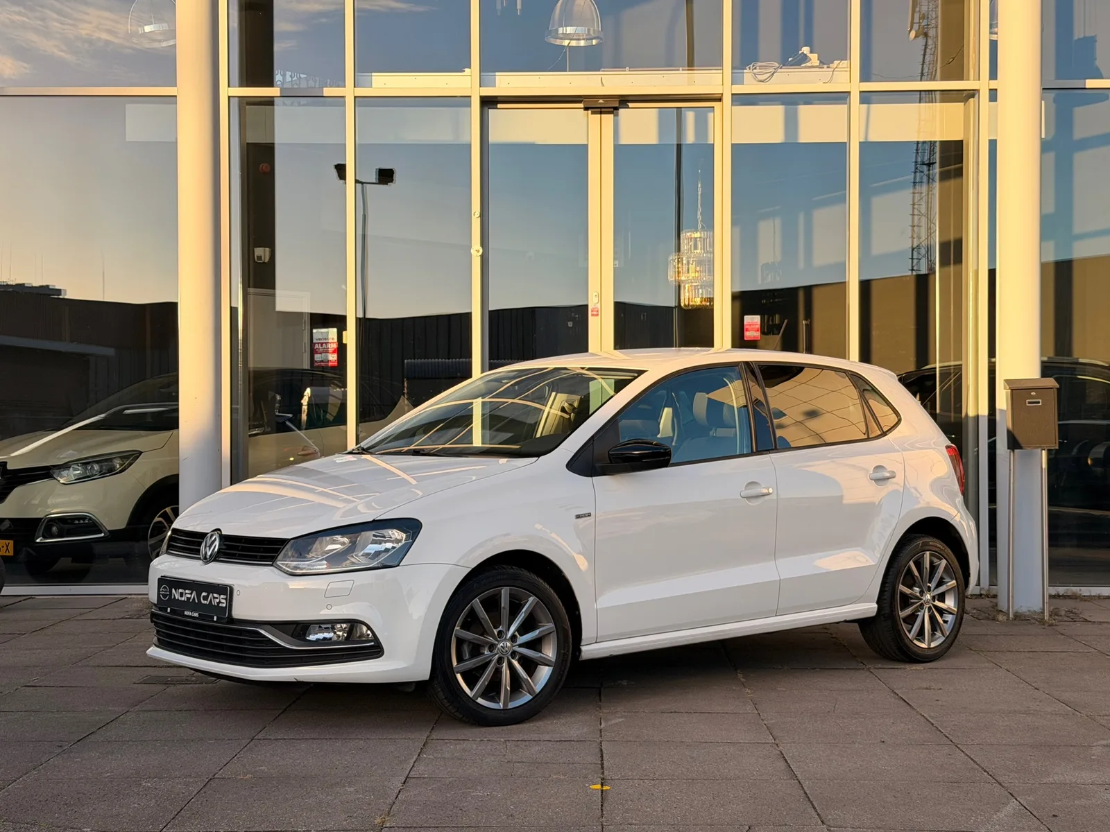 Volkswagen Polo (2014) — foto 1