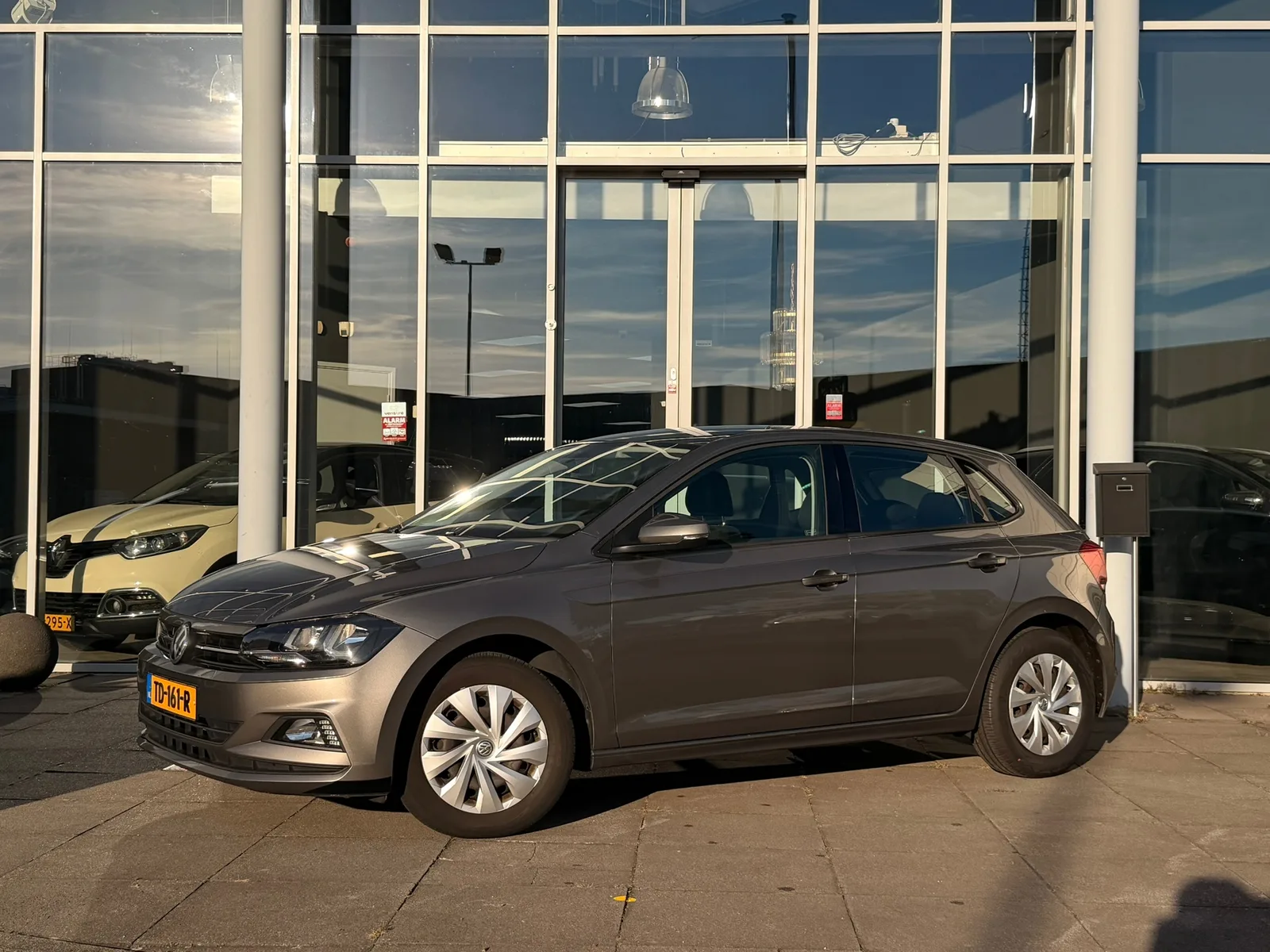 Volkswagen Polo (2018) — foto 1