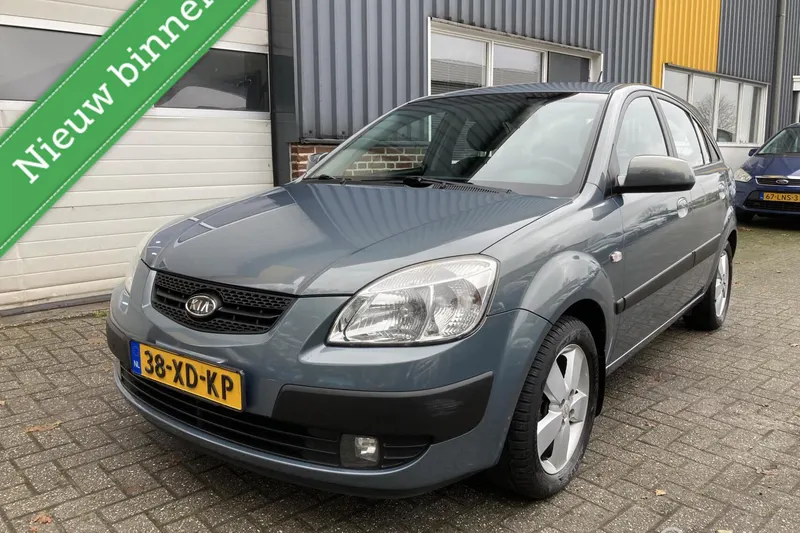 Kia Rio (2007)