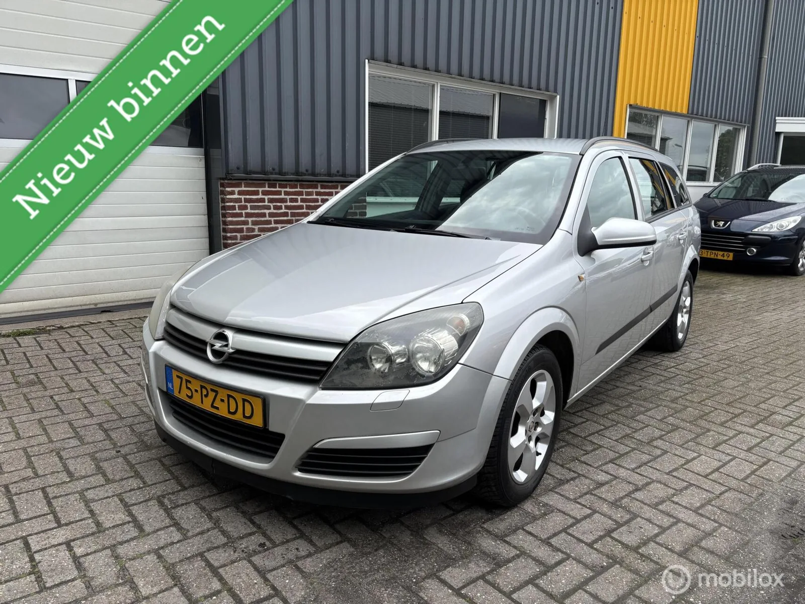 Opel Astra (2005) — foto 1