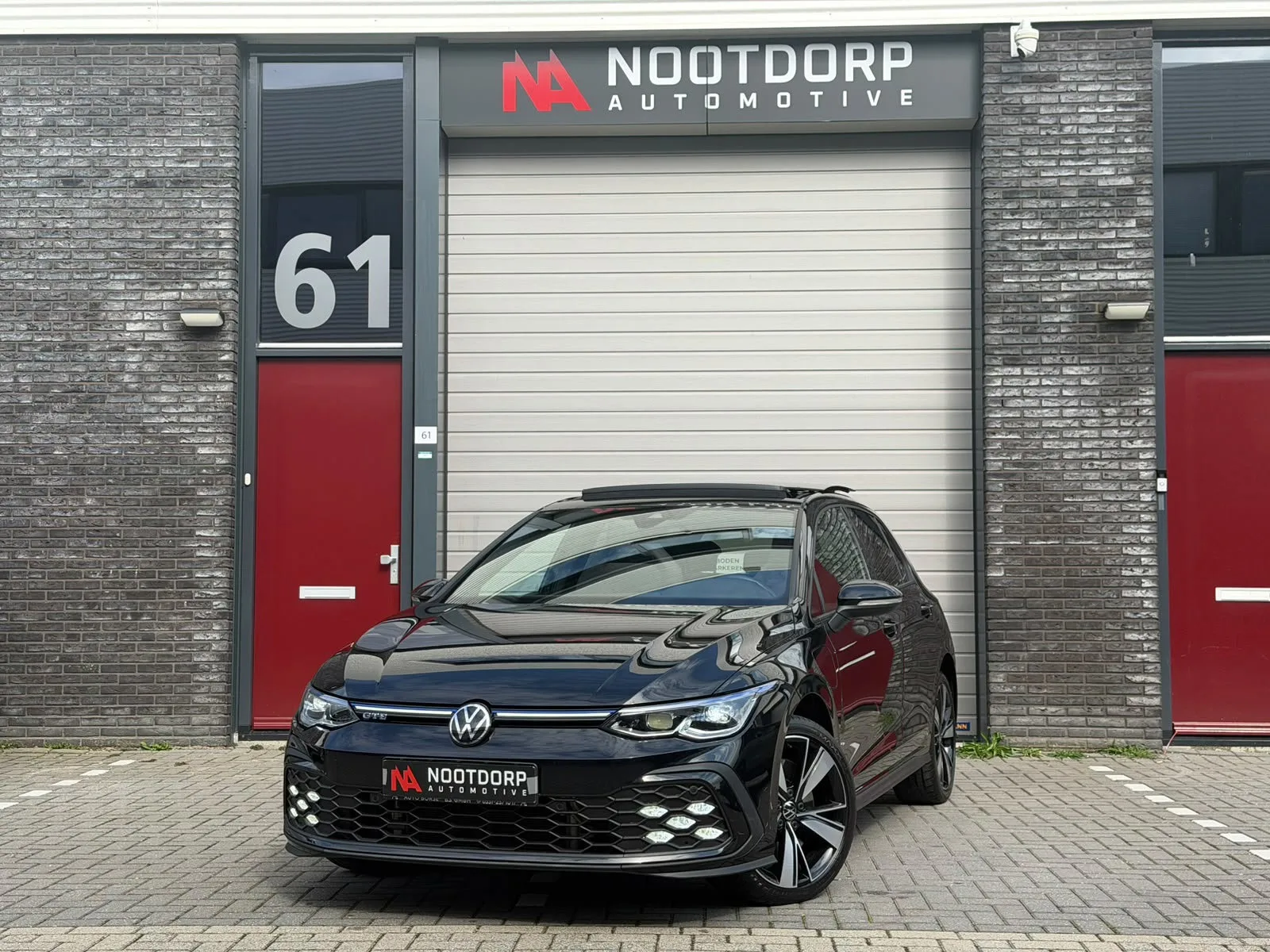 Volkswagen Golf (2022) — foto 1