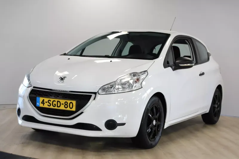Peugeot 208 (2013)