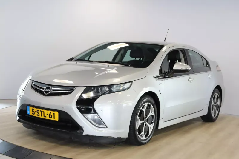 Opel Ampera (2013)