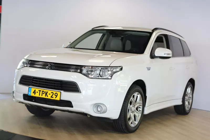 Mitsubishi Outlander (2014)