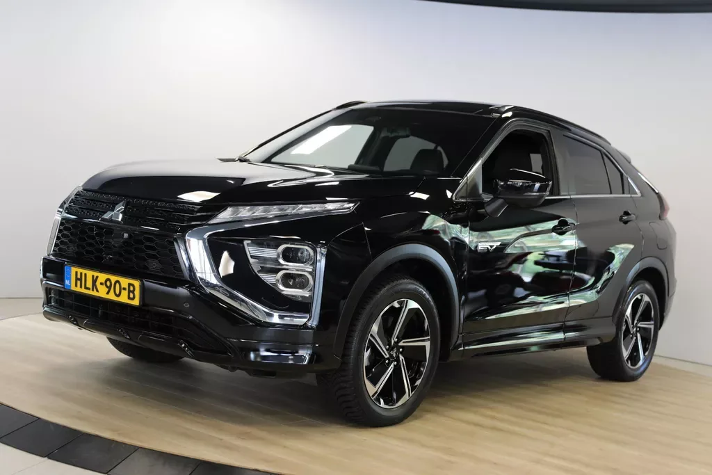 Mitsubishi Eclipse Cross (2022) — foto 1