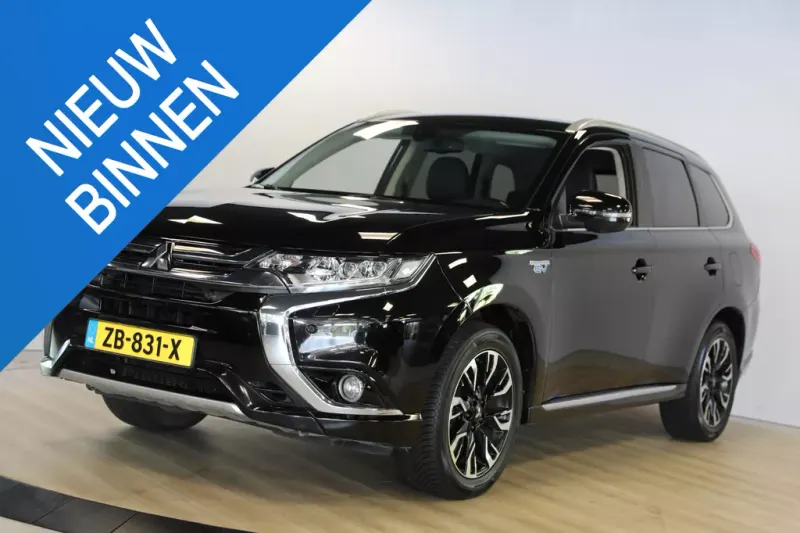 Mitsubishi Outlander (2015)