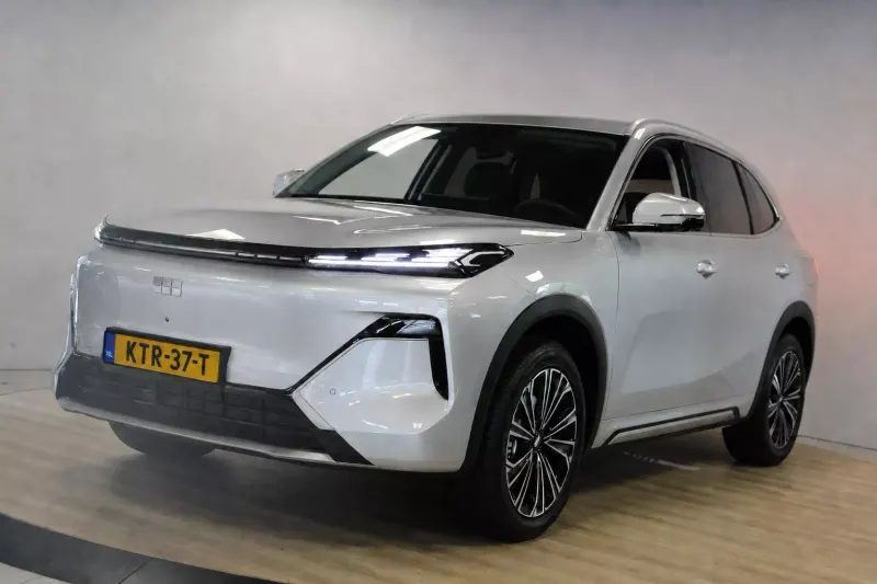 Geely Starray (2026)
