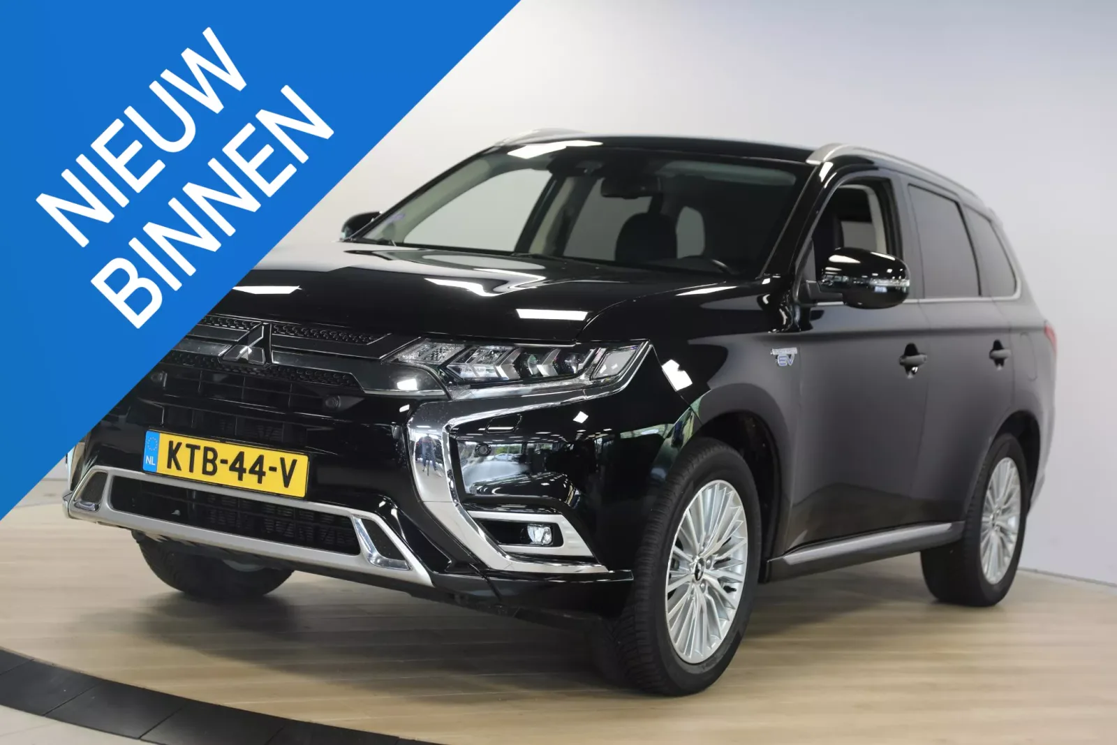 Mitsubishi Outlander (2019) — foto 1