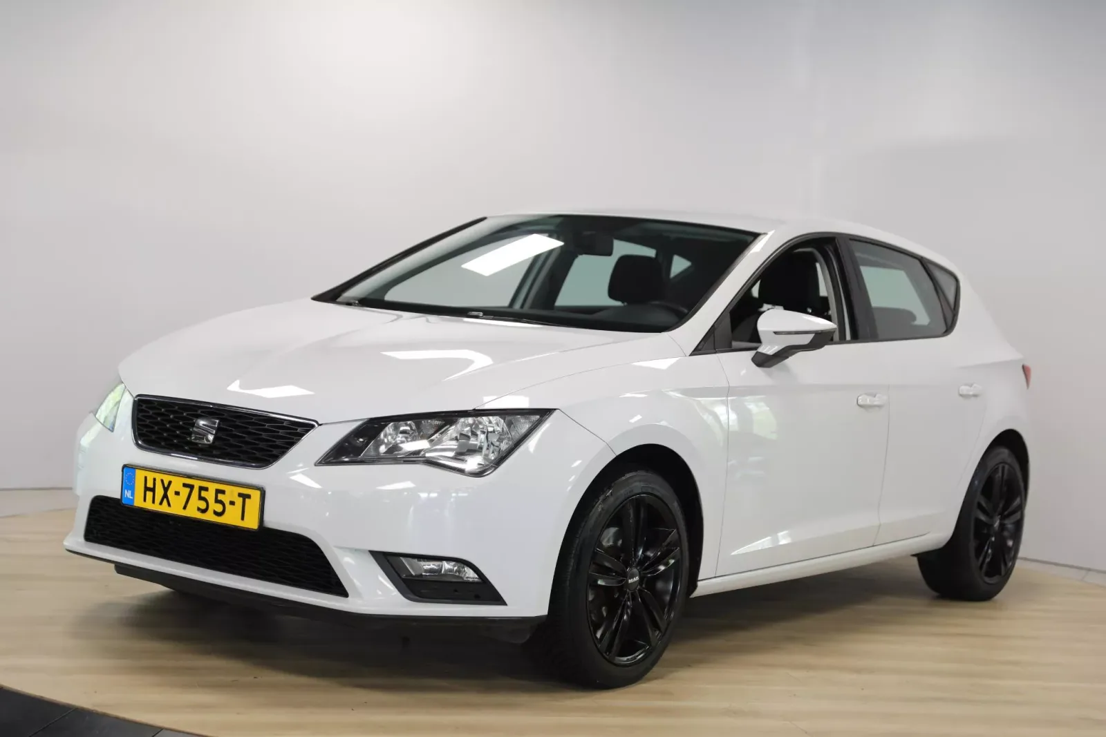 SEAT Leon (2014) — foto 1
