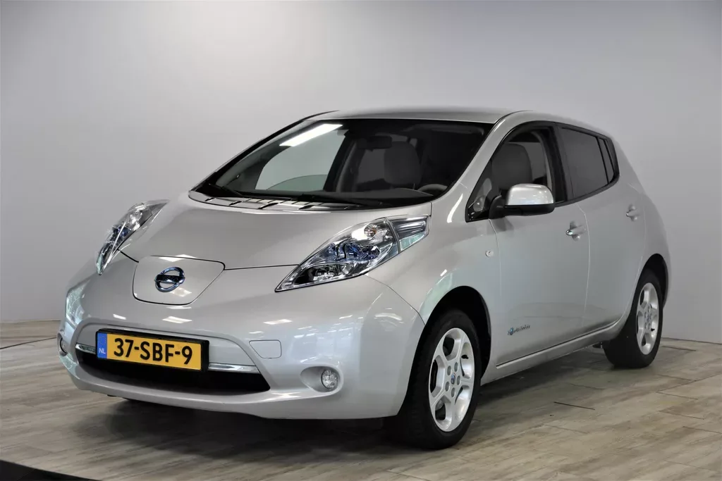 Nissan Leaf (2011) — foto 1