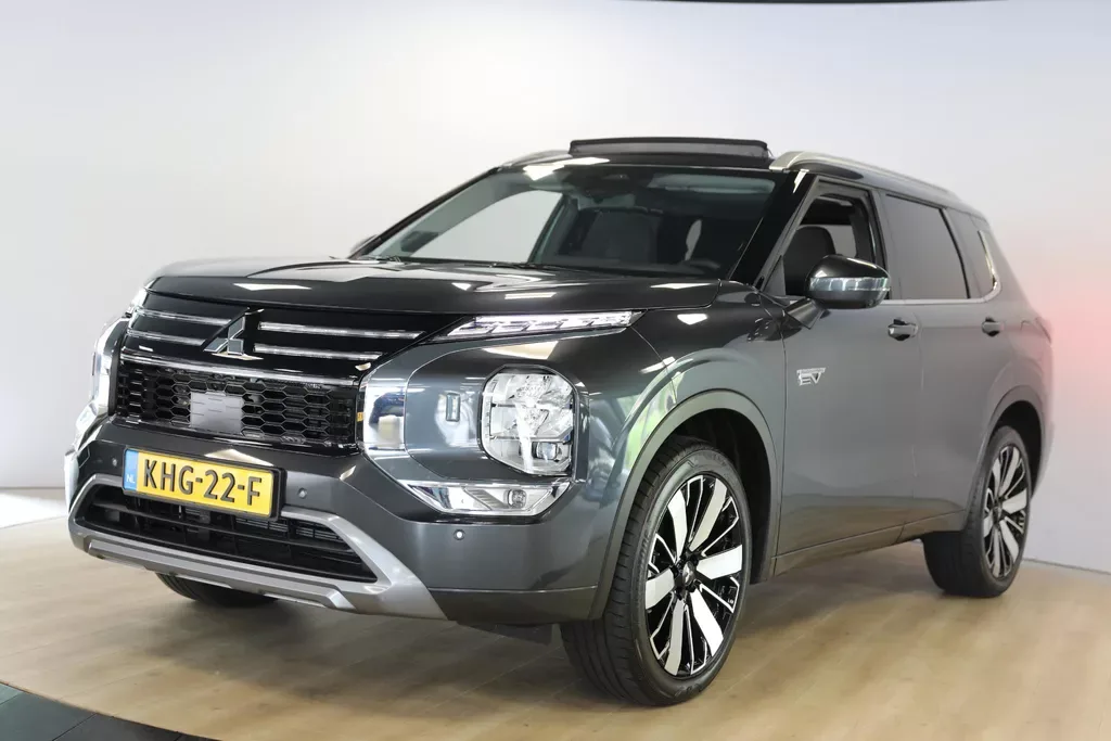 Mitsubishi Outlander (2026) — foto 1