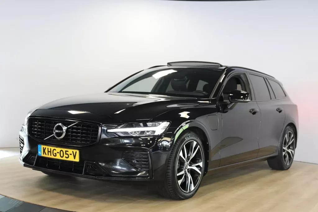 Volvo V60 (2022) — foto 1